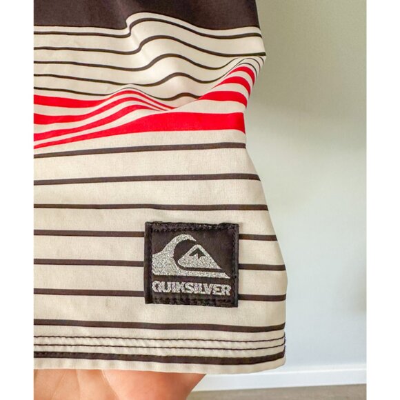 Quicksilver Men's Board Shorts - Size 32 - Picture 3 of 6